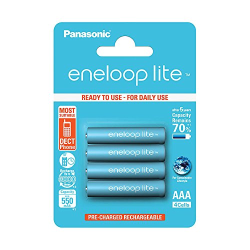 Panasonic eneloop lite, Ready-to-Use Ni-MH Akku, AAA Micro, 550 mAh, 4er Pack, 3.000 Ladezyklen, BK-4LCCE/4BE